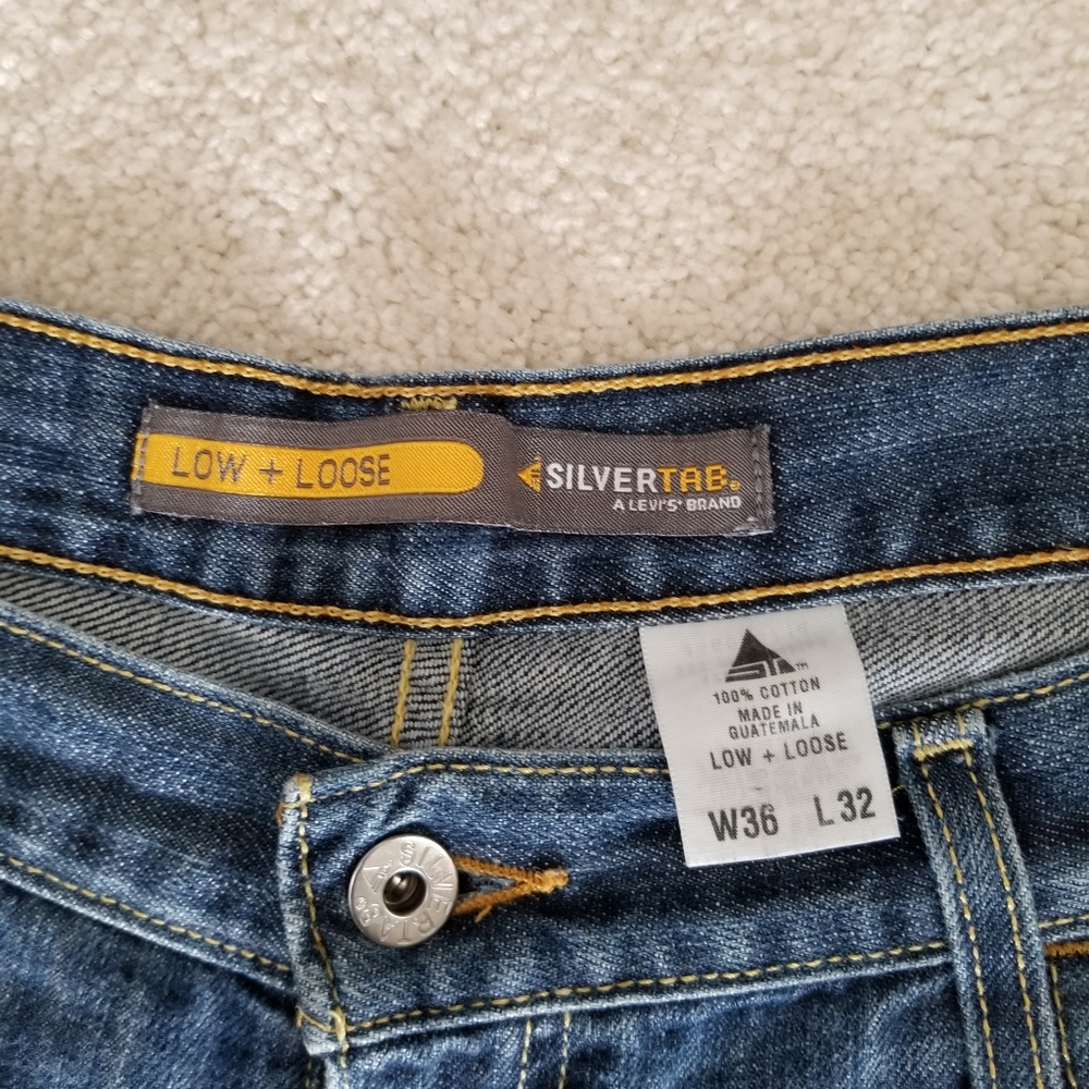 Vintage men's Levi's silver tab low and loose jean